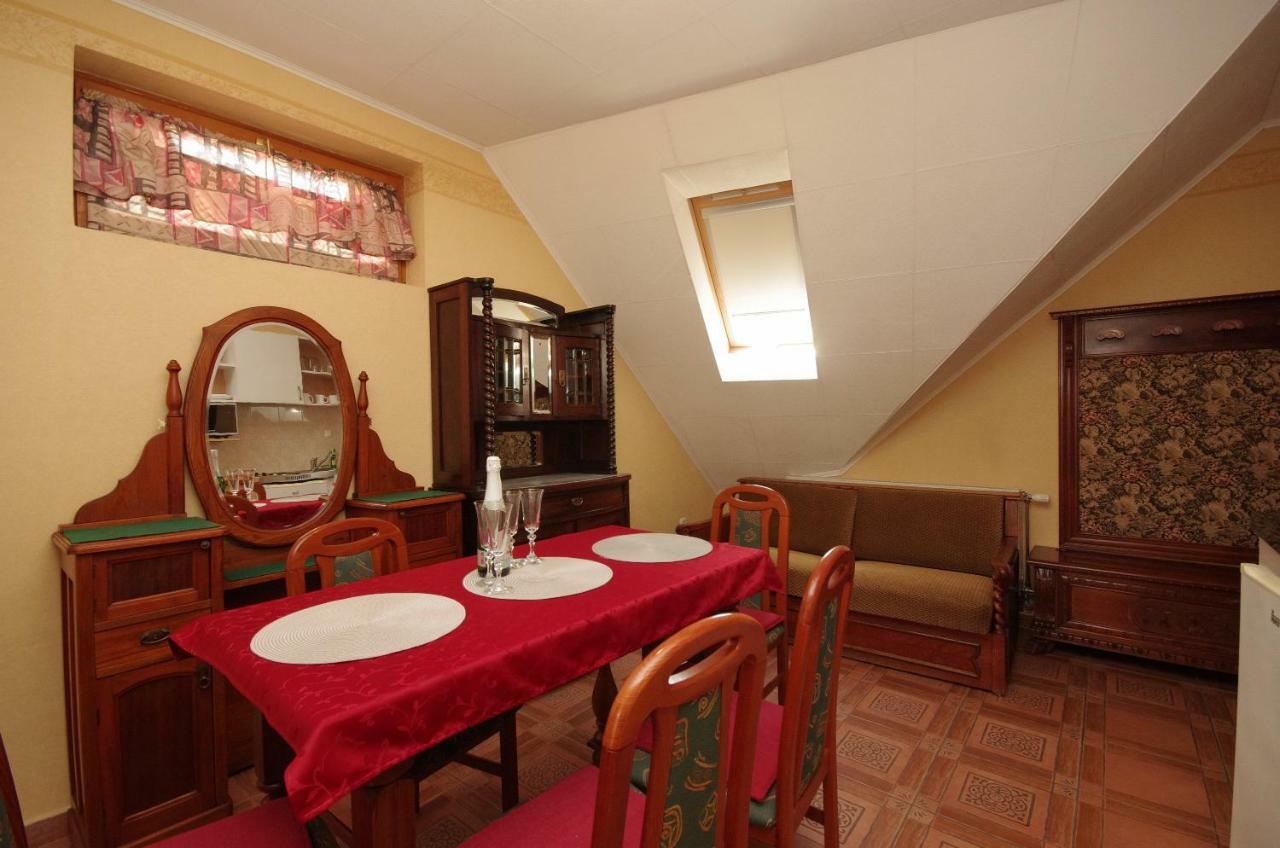 Burg Apartman Gyula Exterior photo